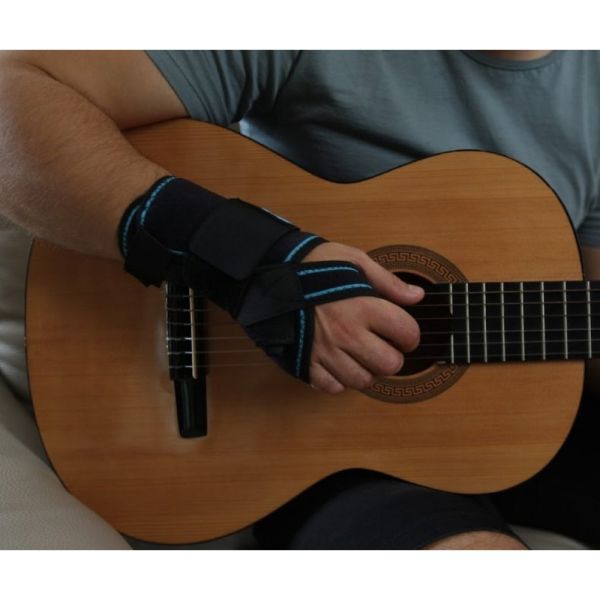 Ортез на променево-зап'ястний суглоб із металевою шиною універсальний Алком 4069