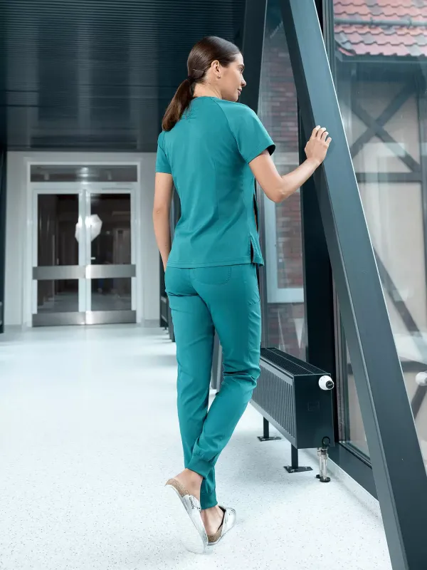 Ніка Жіночий Медичний Костюм колір Брильянтовий зелений