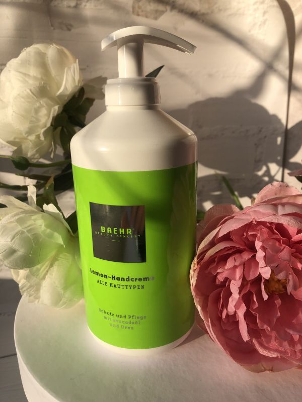 Крем для рук с маслом авокадо и мочевиной 500 мл