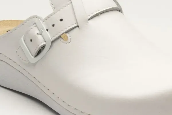 Жіноче Сабо Leon Білий 5000 ортопедія