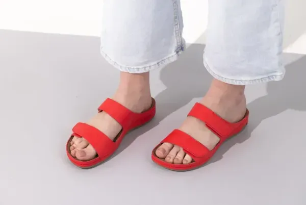 Жіночі шльопанці Leon Червоний 954-41 ортопедія