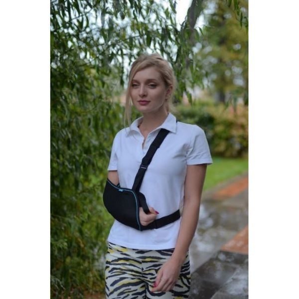 Бандаж – підтримувач руки (хустинка) Алком 3004