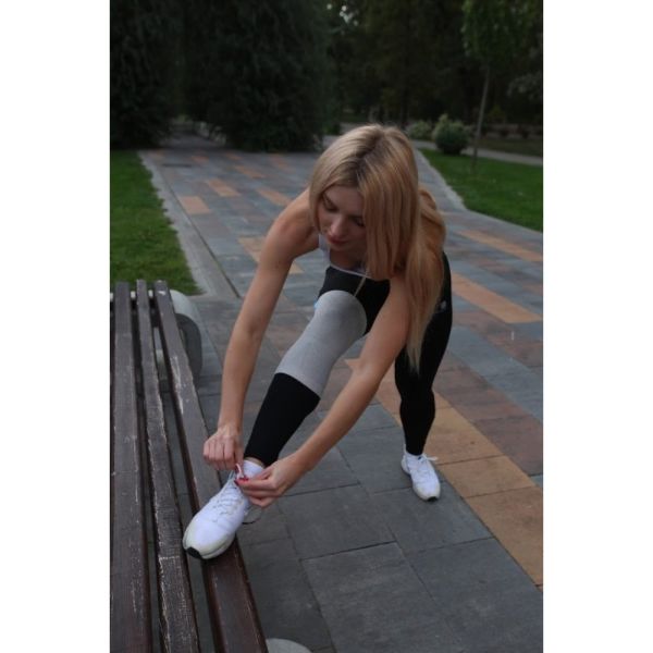 Бандаж на колінний суглоб Алком 3022