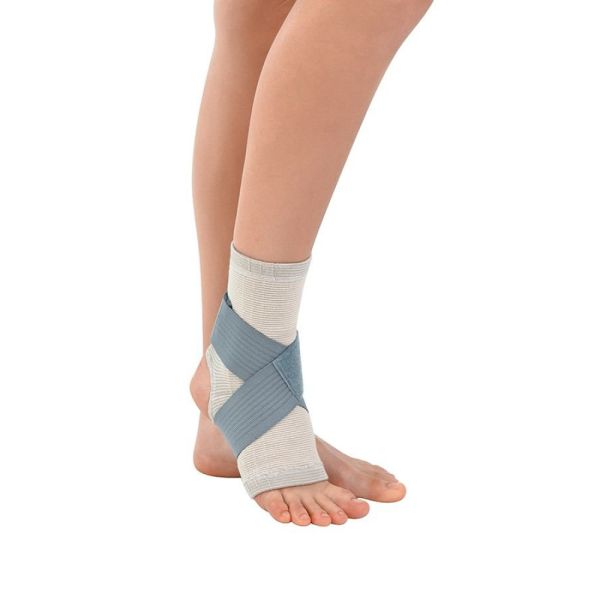 Бандаж на гомілковостопний суглоб із додатковим фіксатором Алком 3041