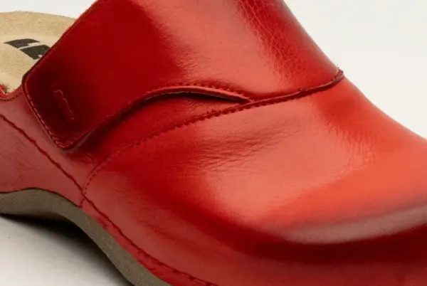 Жіноче Сабо Leon Червоний 2019 ортопедія