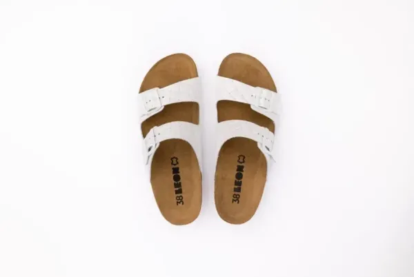 Жіночі шльопанці Leon white-stones 4010-Біла-коцка-37 ортопедія