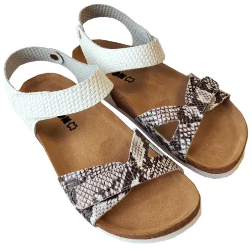 Босоніжки жіночі Leon 4300 біла змія