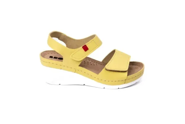 Жіночі босоніжки Leon Жовтий 1080-37 ортопедія