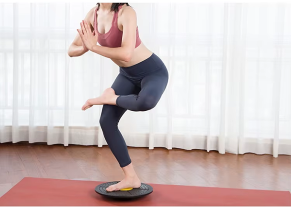 Балансборд для развития и тренировки вестибулярного аппарата 37x37 см