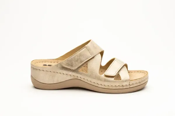 Жіночі шльопанці Leon Білий 906 ортопедія