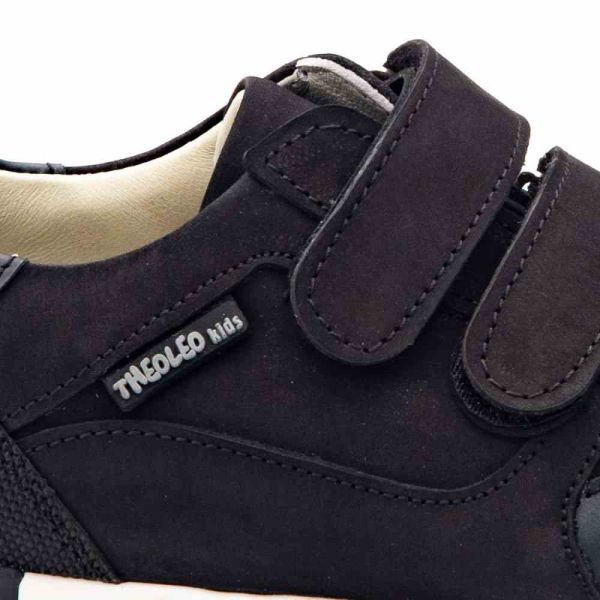 Ортопедичні кросівки для хлопчика Theo Leo 926