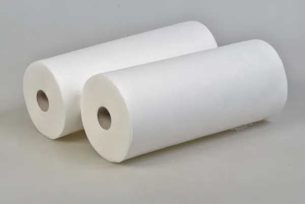 Серветки в рулоні Doily 20*20 см(100 шт/пач) зі спанлейсу 40 г/м2, гладка