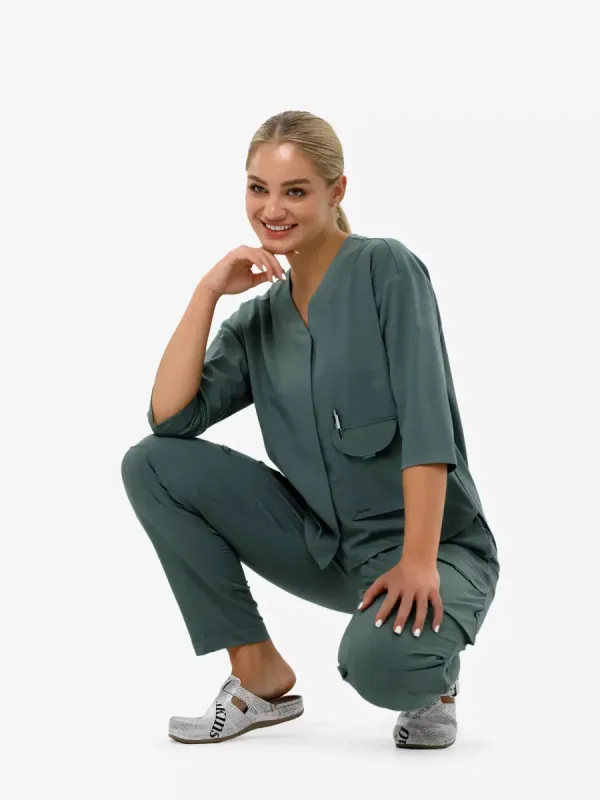 Жіночий медичний костюм Алекс