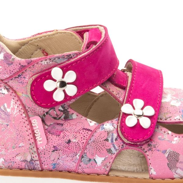 Ортопедические босоножки для девочки.