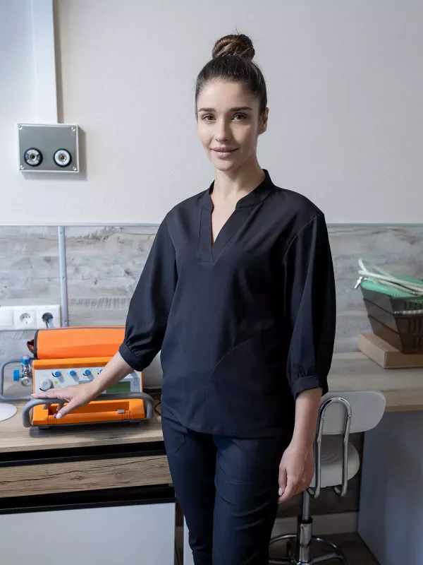 Шайні Жіноча Медична блузка Шайні Жіноча Медична блузка