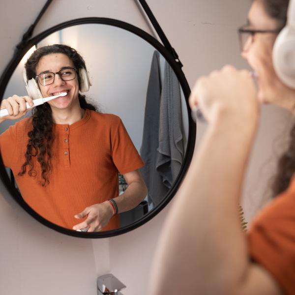 Електрична звукова зубна щітка MED-870