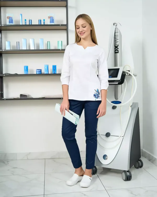 Медичний Костюм з вишивкою "Ірис " білий з темно синіми штанами 