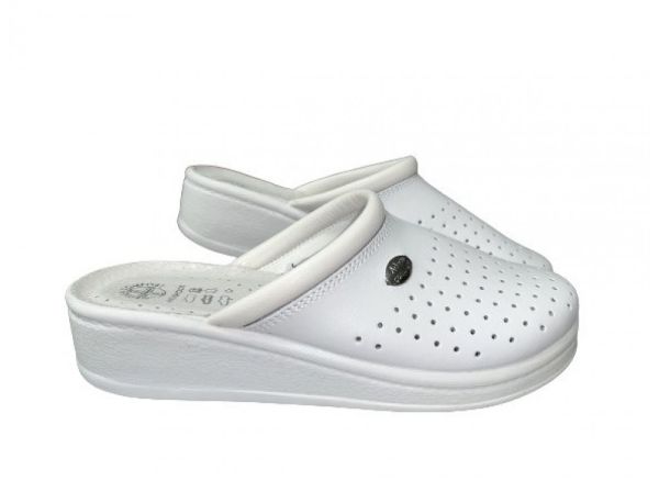 Жіночі сабо Adaco SB 100 white білий